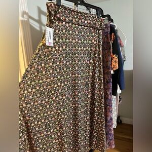 NWT MEDIUM MAXI